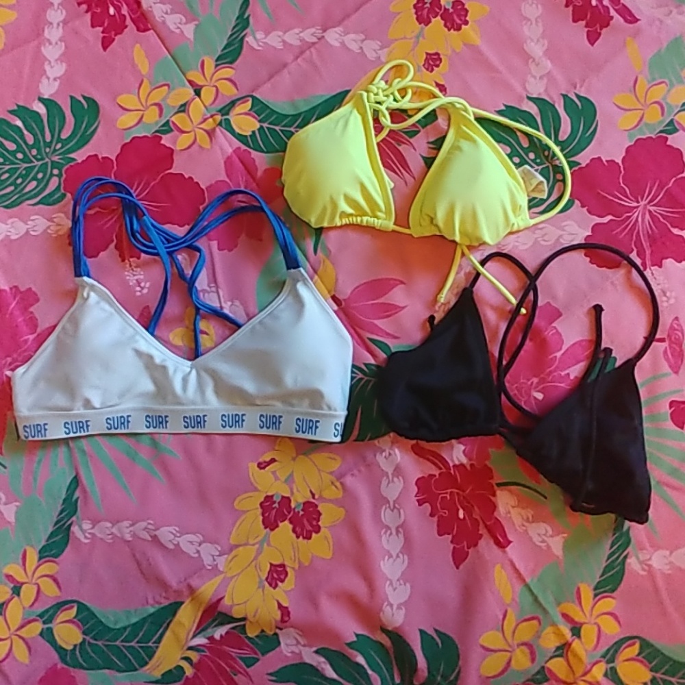 🌴Swim top bundle Sz S🌴